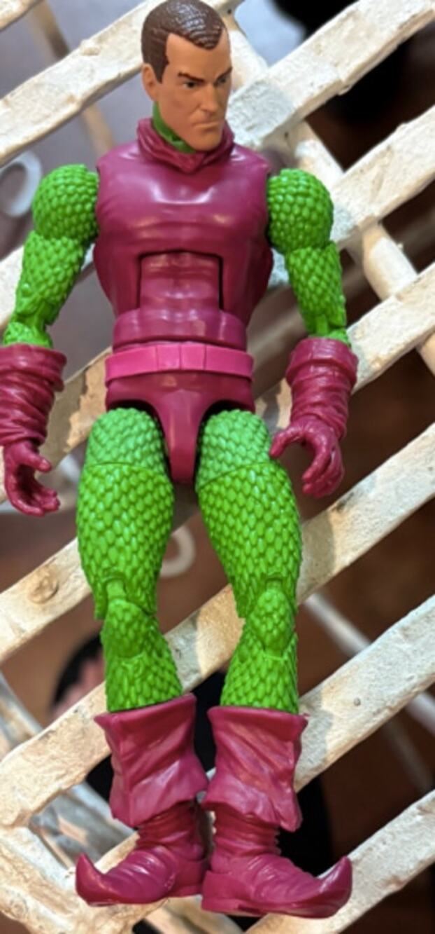 Marvel Legends Cottonmouth Serpent Society Red Onslaught BAF Figure Loose